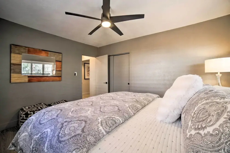 Modern Reno Abode Near Parks & Midtown!