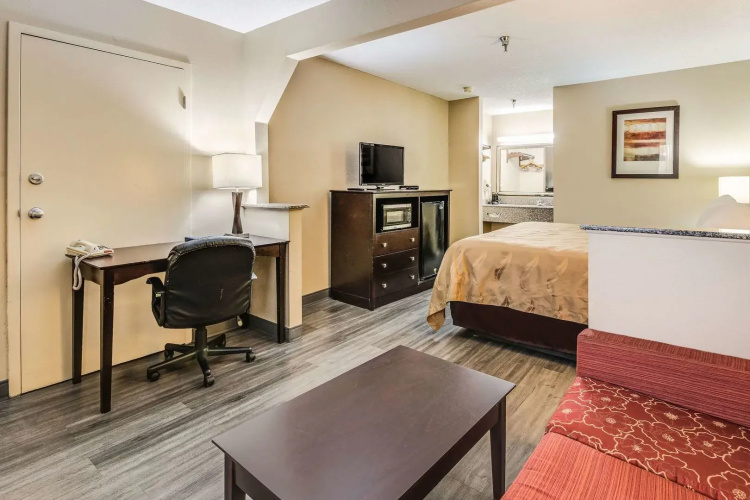 Quality Inn & Suites Dublin