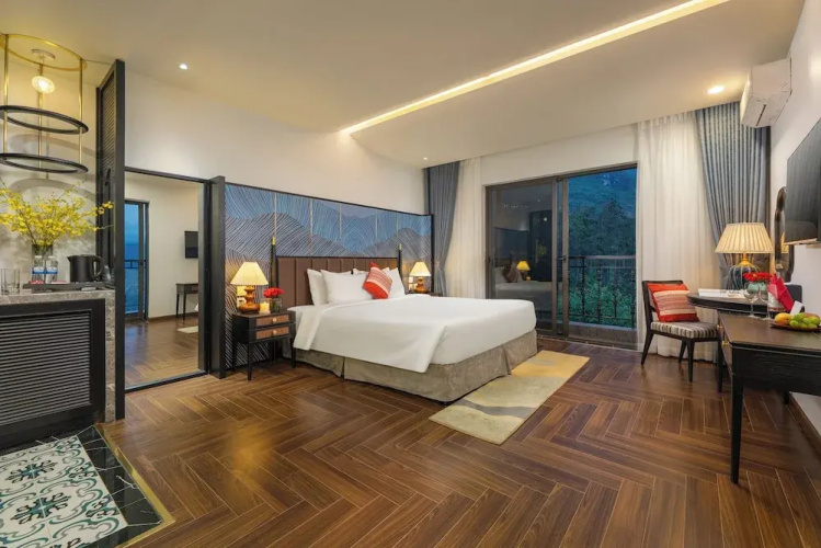 DeLaMont Sapa Hotel