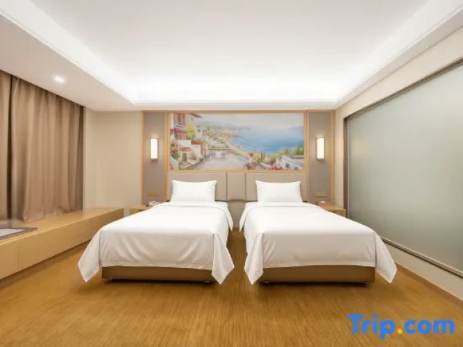 Standard Twin room with mountain view