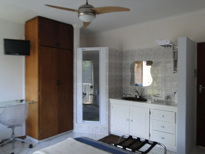 Bluewater Beach Accommodation