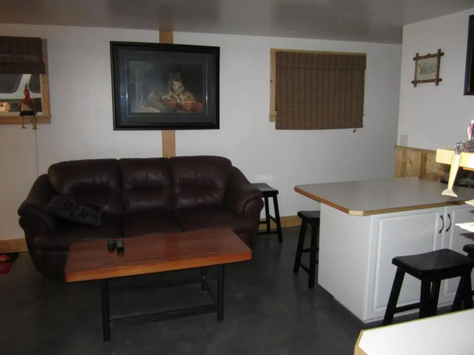 Log Inn & Pub