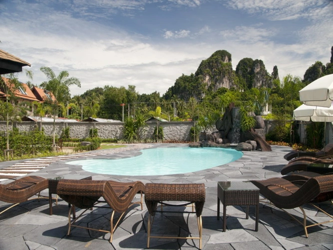 2 Bedrooms Quadruple Villa