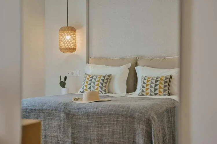 Aeolia suites