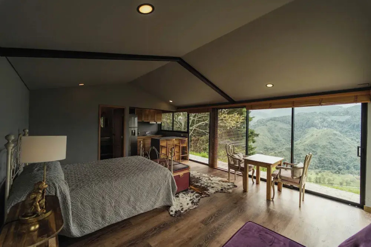 La Casa en las Nubes