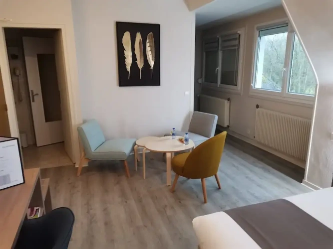 Standard Quadruple Family room