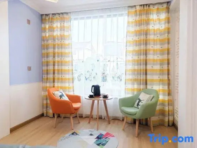 Shiwei Hostel
