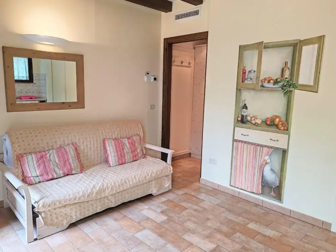 Apartment With Shared Pool