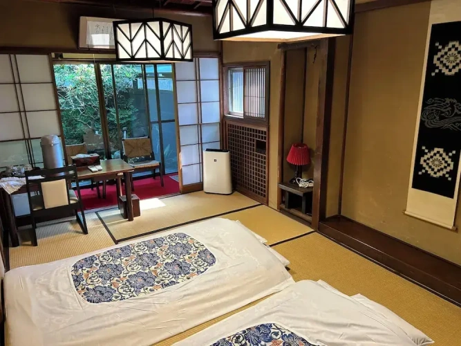 Standard Triple room
