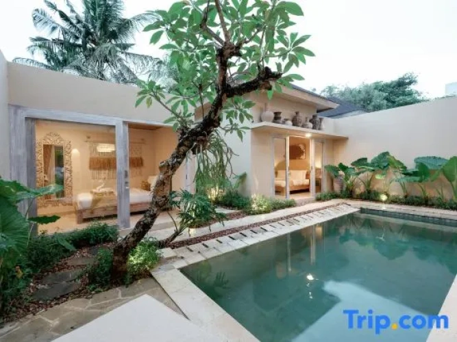 4 Bedrooms Villa