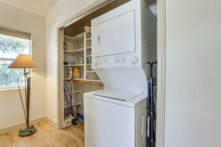 Pool & Patio Access: Sunny Phoenix Casita!
