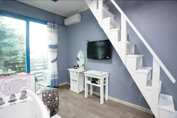 Anmyundo Blue Sky Pension