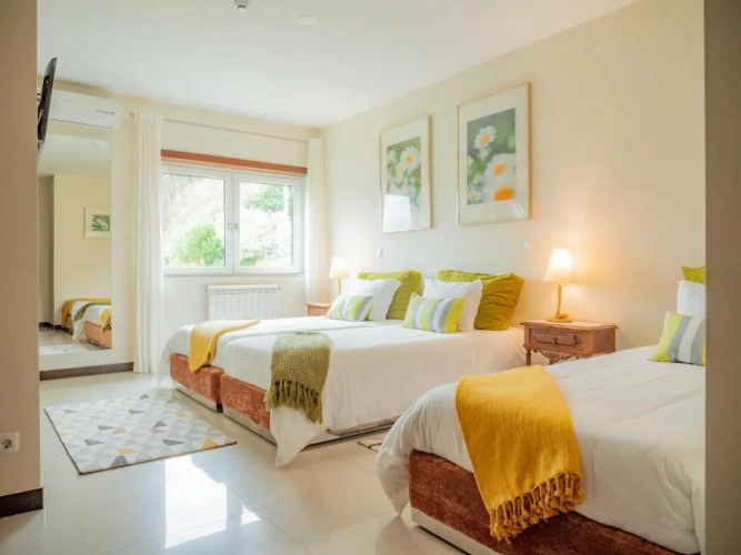 Standard Triple room
