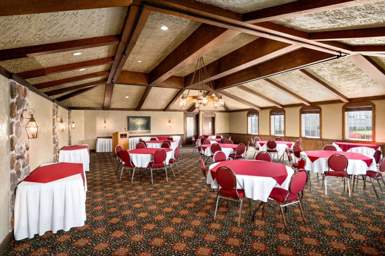Ramada by Wyndham Cornwall photo 16
