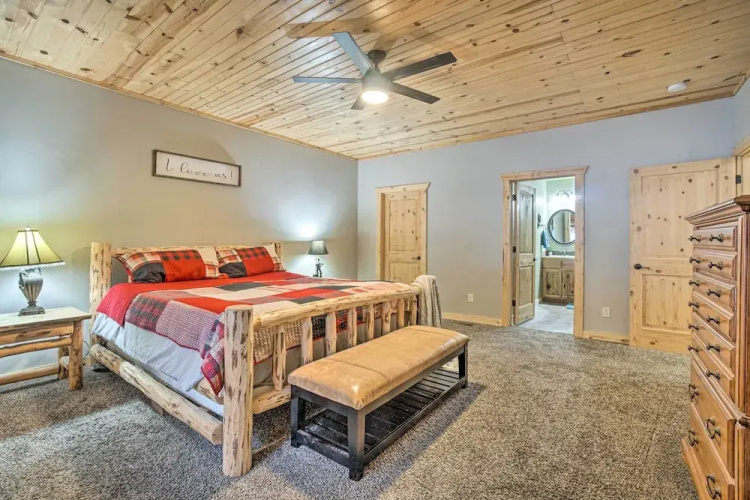 Garden Valley Cabin w/ Loft & Large Deck!