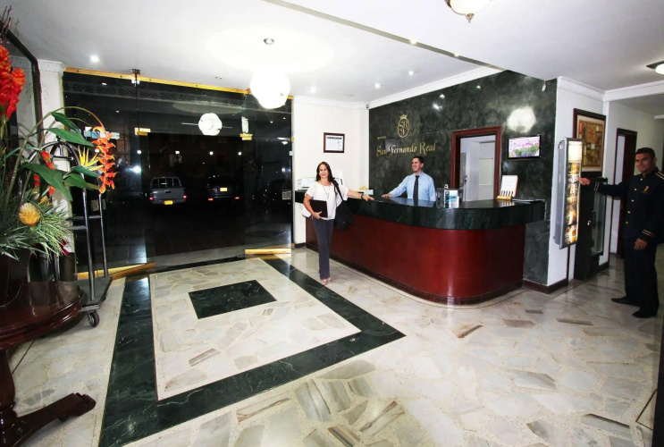 Hotel San Fernando Real