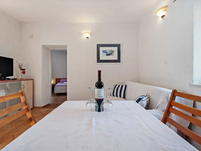 Snug Apartment in Pu?iš?a Near the Beach