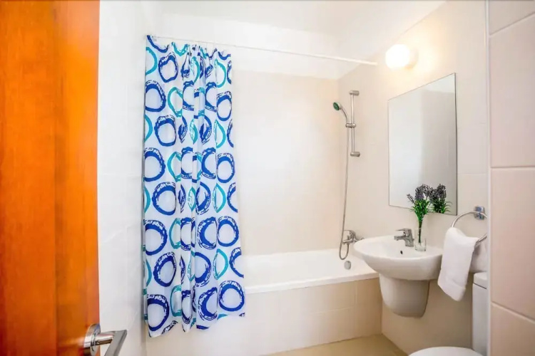 Villa White Moonflower