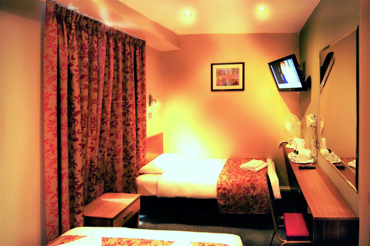 Westbury Hotel