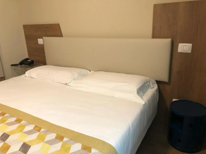 Ark Hotel