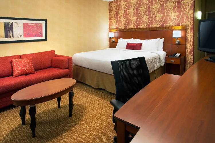Courtyard by Marriott Phoenix Airport