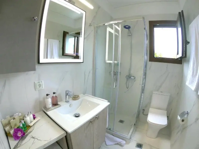 2 Bedrooms Cottage