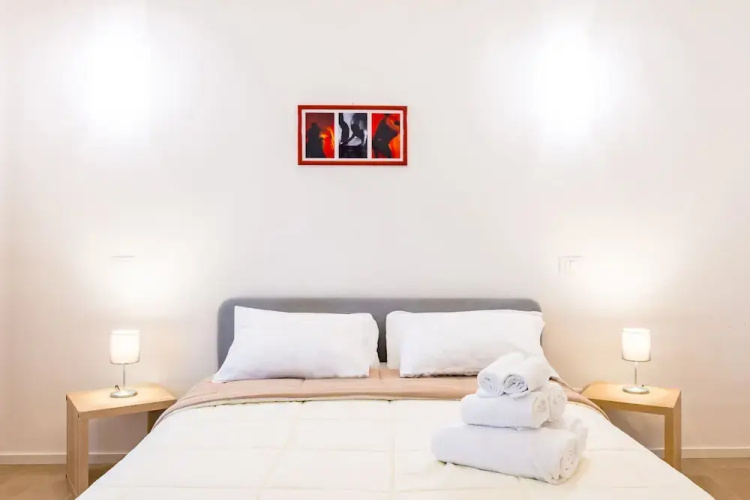 Art Apartment by Napoliapartments
