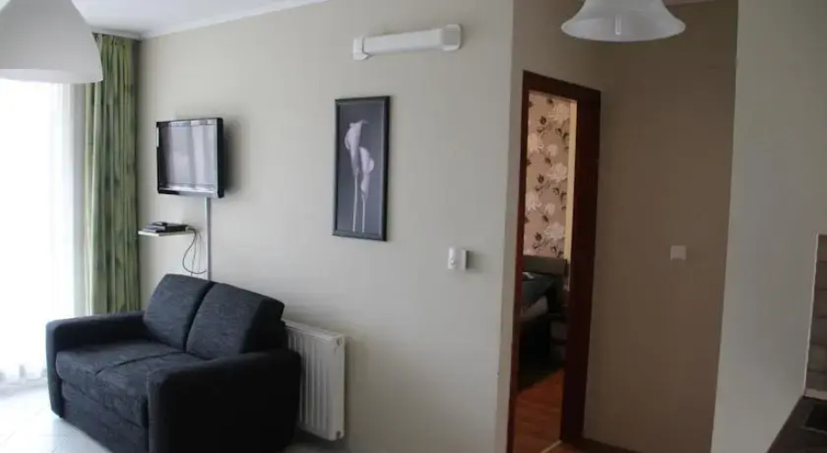 Edit Apartman