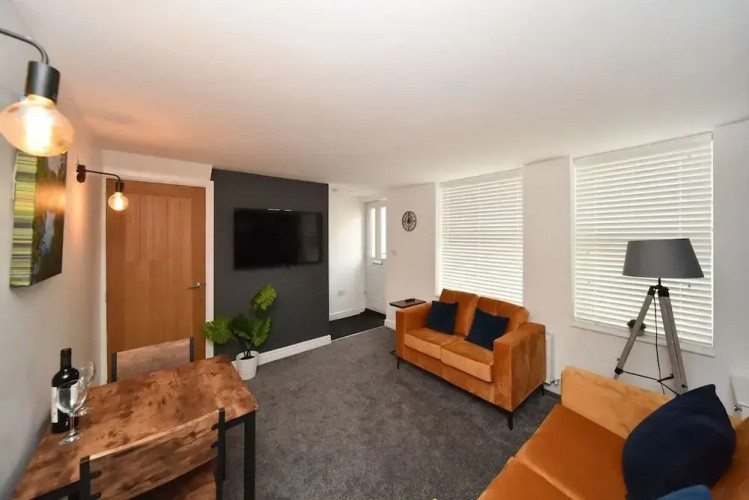 Pinfold Suite - Chester Road Apartments by