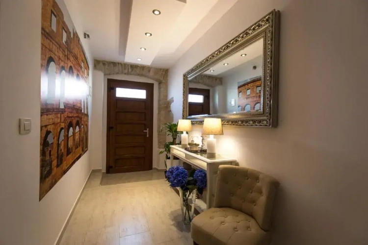 Apartment with sea view