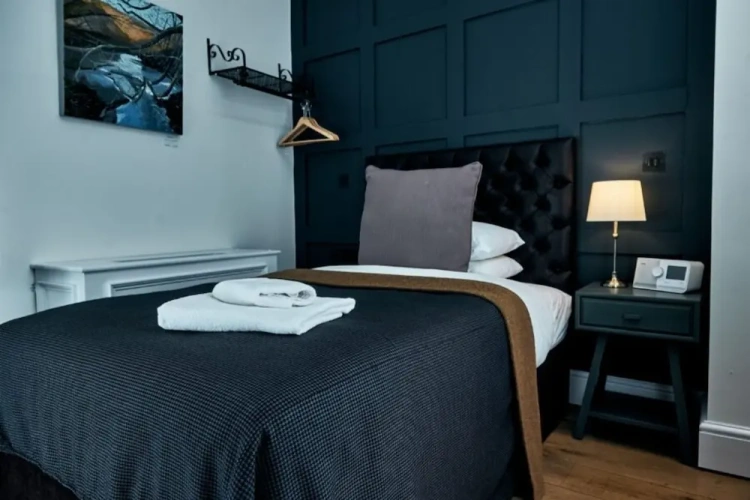 Standard Single room