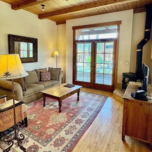 Deluxe Double Suite