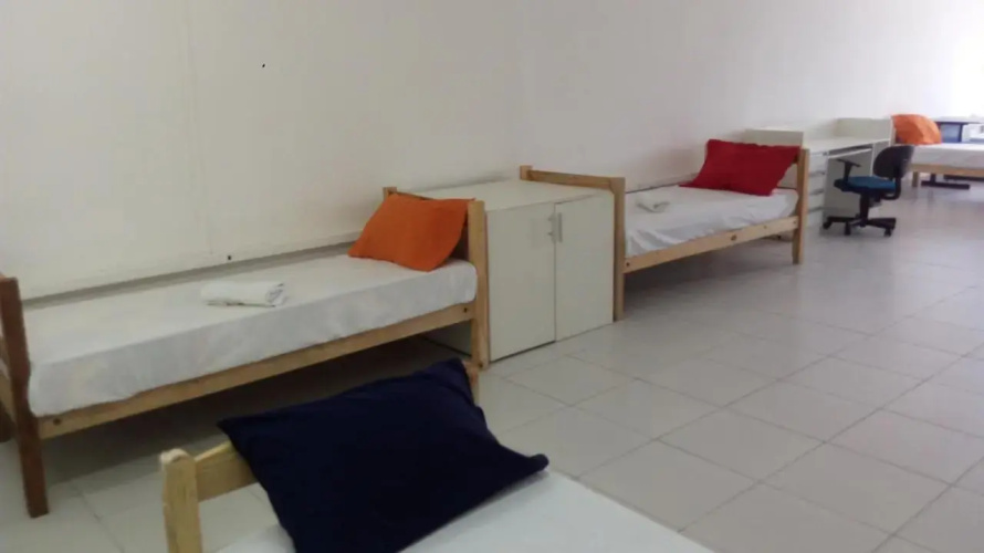 Mangue Oranje Hostel