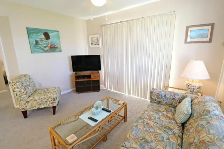 Ocean Village Club N21