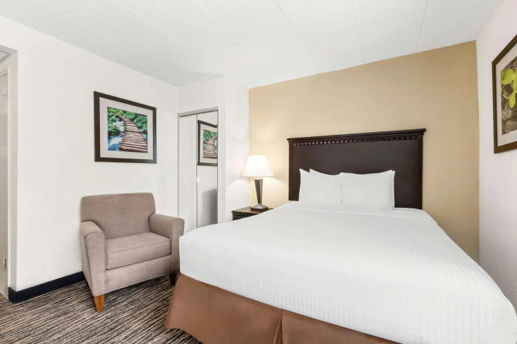 Best Western Hazlet Inn