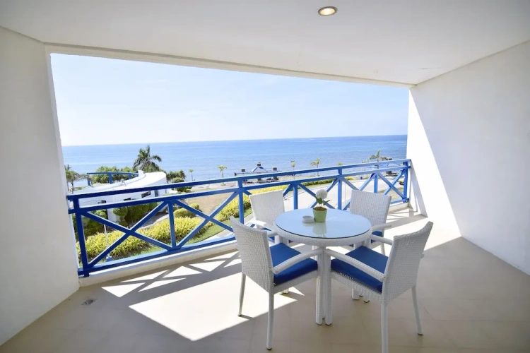 Deluxe room with balcony
