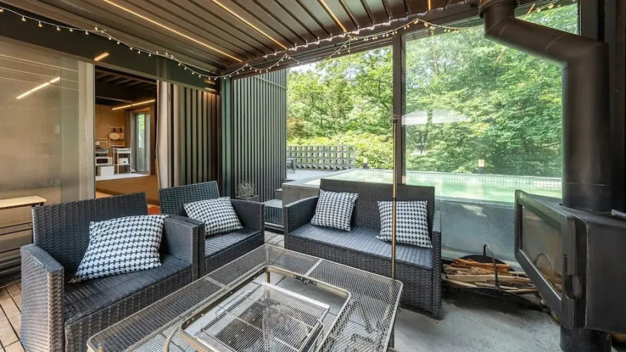 Gwangju Chez Pompom Dokchae Poolvilla