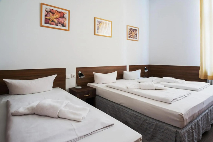 Hotel Queenspark
