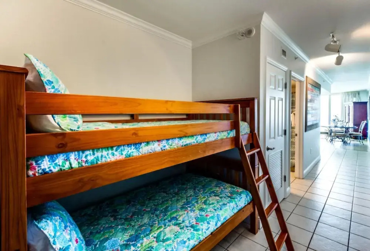 Emerald Beach by Forehand Rentals