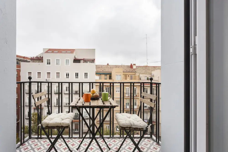 Jose Abascal Apartment by Flatsweethome