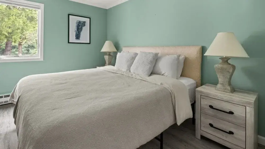 Bridges Circle 2 Bedroom Condo by RedAwning