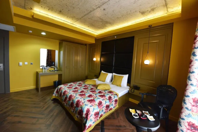 Bayberd Hotel