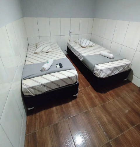 Hotel anoitecer