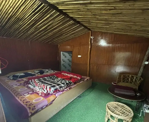 The Gauri Huts And Restaurant