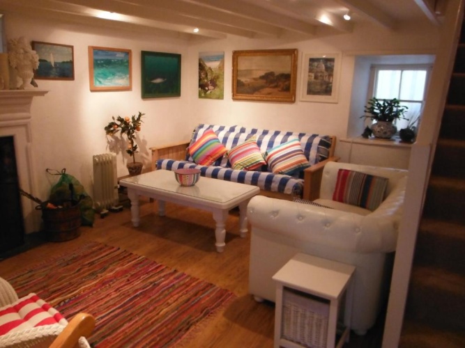 2 Bedrooms Cottage