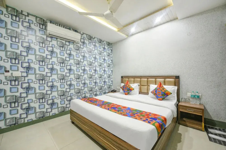 Fabhotel Ess Pee Grand