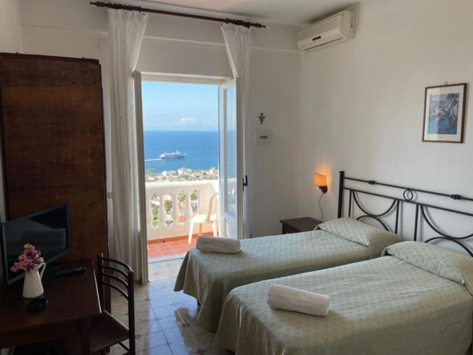 Standard Double room with balcony and with sea view