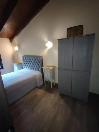 Casas Del Barranco De La Hoz