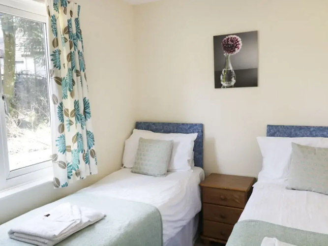 Valley Lodge 2