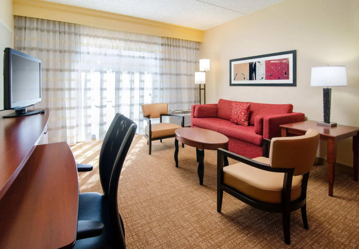 Courtyard by Marriott Charlotte Southpark